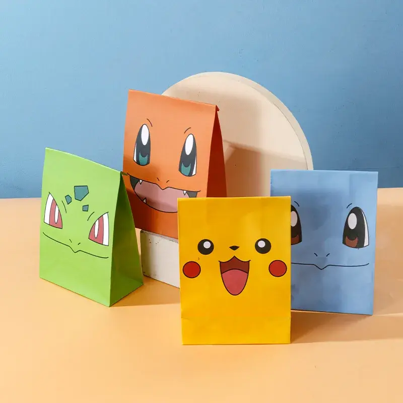 10 Stk. Geschenktaschen Geschenktüten in Pokemon Look (verschiedene Motive, ca. 8cm)