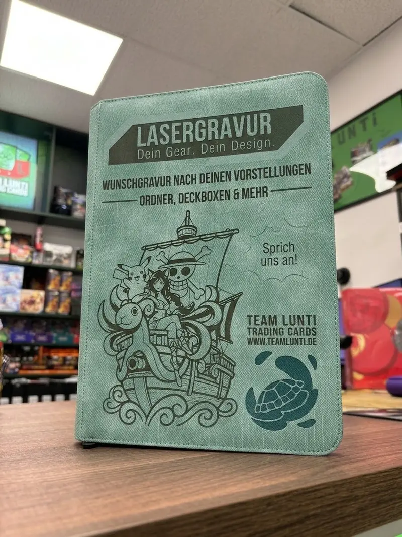 Payashell - TCG Binder mit individuellem Design lasergraviert